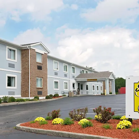 Super 8 By Wyndham Lexington Hamburg Area Hotel